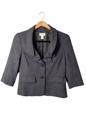 LOFT Gray Suiting Blazer Jacket Petite 6P Ruffle Collar Business Baddie Chic